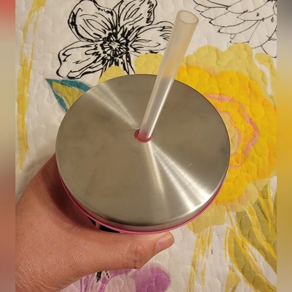 NWT Hello Kitty 17 oz Tumbler Cup by Zak